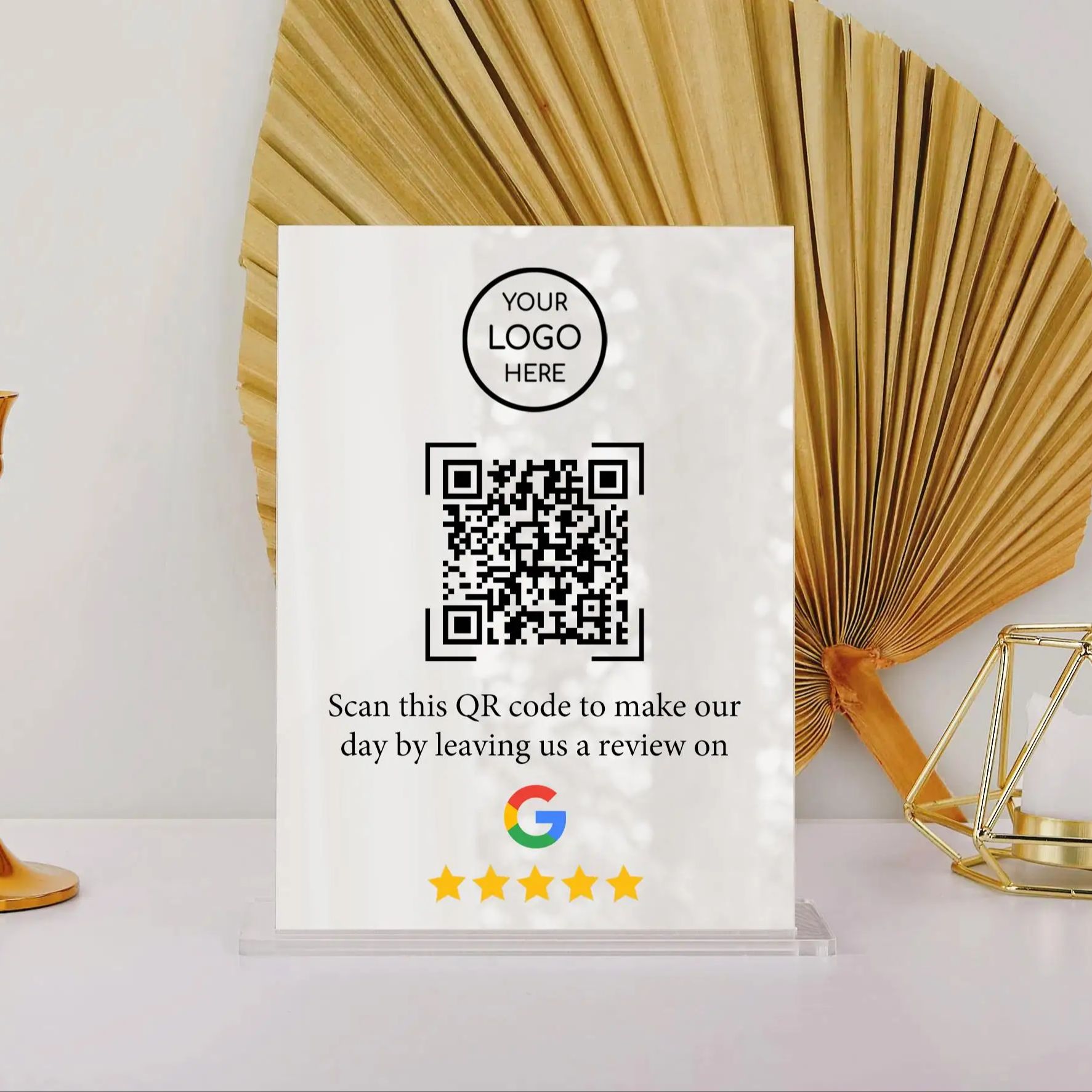Supporto in acrilico con codic - Airbnb Smart Home recensione e prezzo
